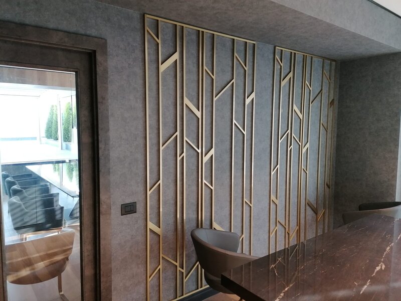 Confectii metalice si din aluminiu - serii si unicat